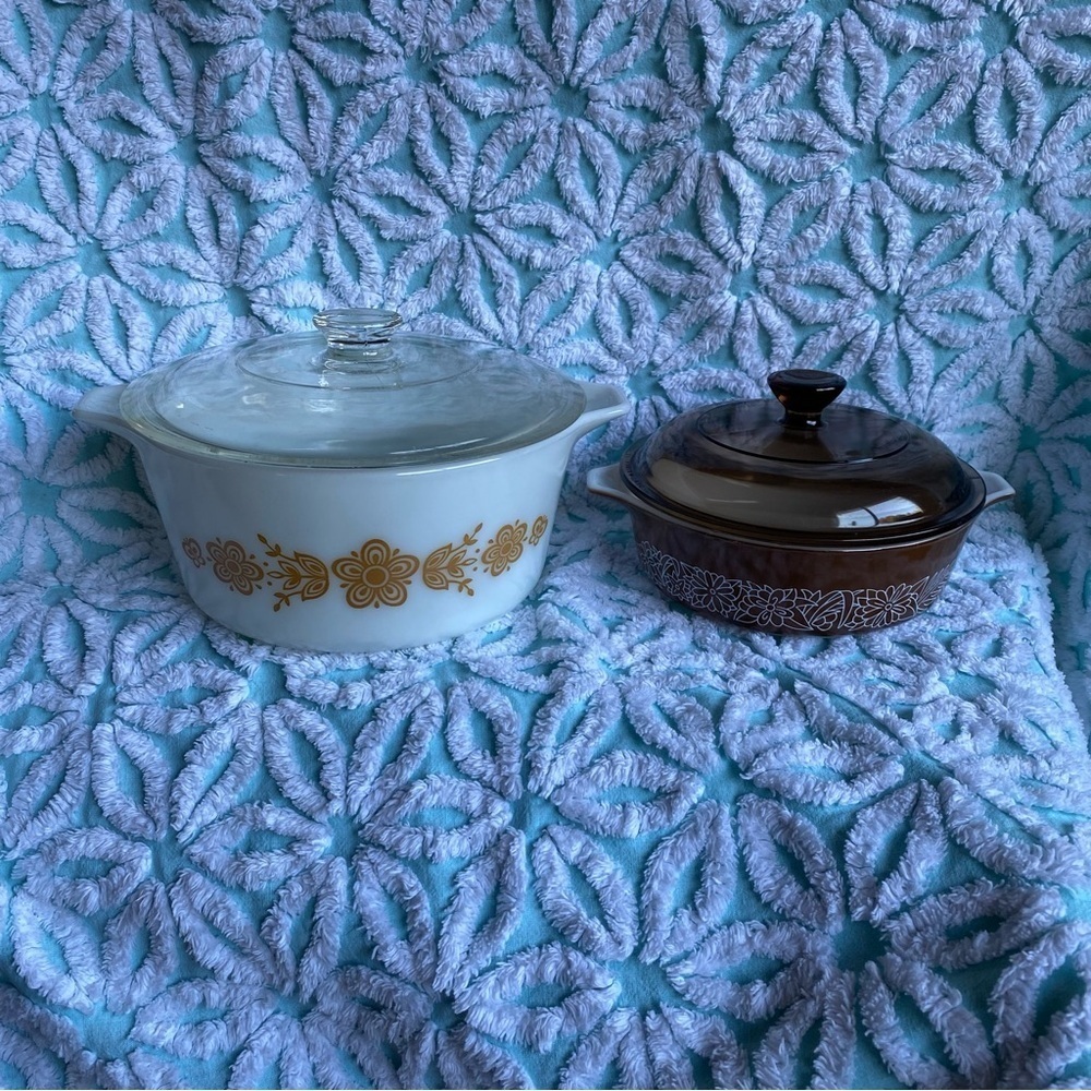 Pyrex Casserole dishes with lids Butterfly Gold & woodland 474 B & 500 ML